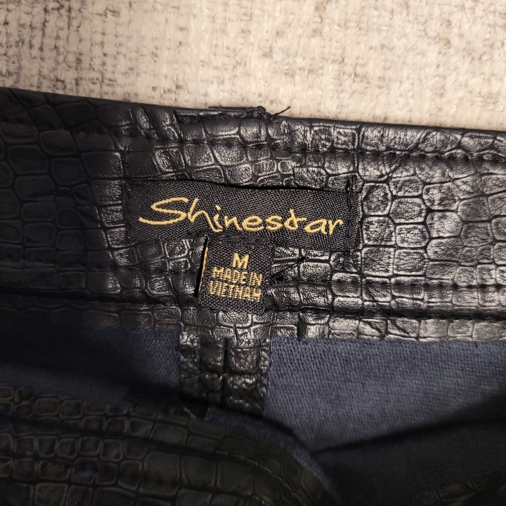 ShineStar Faux Leather Belted Black Mini Skirt  Sz M NWOT - Picture 5 of 6